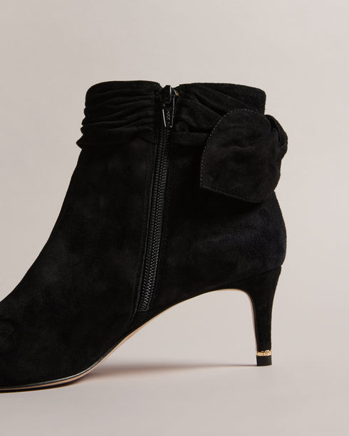 YONA-Boots-Step Out In Style With Yona. A Supple Suede Leather Adds A Touch Of Luxury To These Boots While The Kitten Heel Keeps Them Comfortable For All-day Wear. To Top Off The Look A Bow And Ruching Bring A Feminine Flair To The Design. Ankle boots Suede leather Kitten heel Pointed toe Zip fastening Bow on heel Ruched trim Logo engraved heel detail- Ted Baker Romania